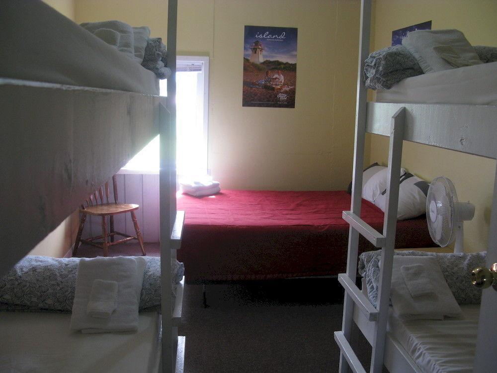 Brackley Beach Hostel Exterior photo