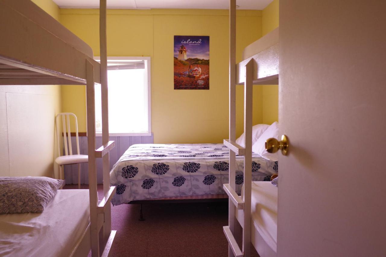 Brackley Beach Hostel Exterior photo